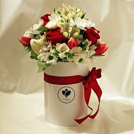 Crveno-bijeli flower box B - cvjecarnicaljubica.com